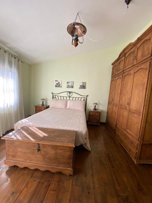 Espaciosa Y Elegante Casa Rural En Los Marines Extérieur photo