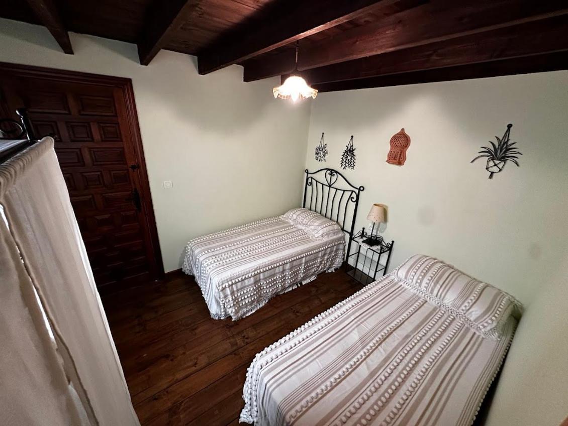 Espaciosa Y Elegante Casa Rural En Los Marines Extérieur photo
